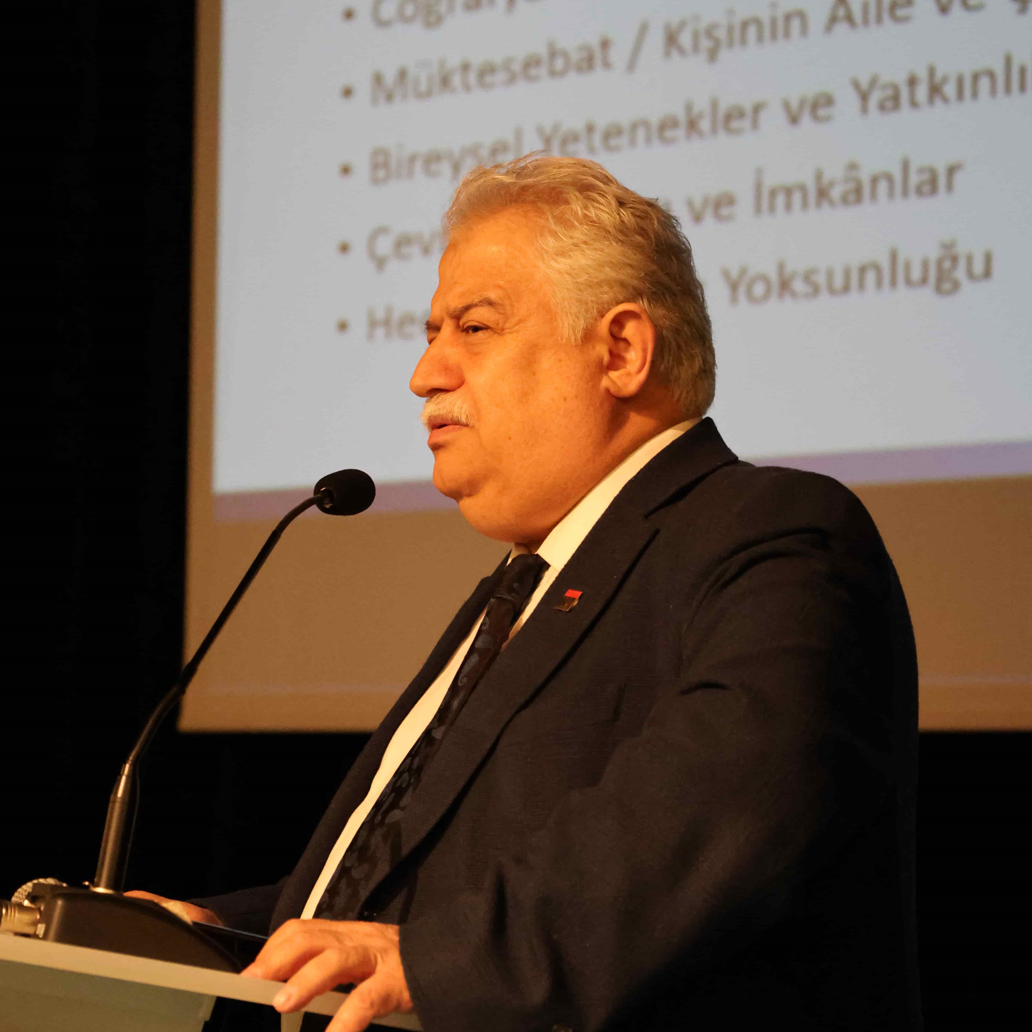Muzaffer Şeker