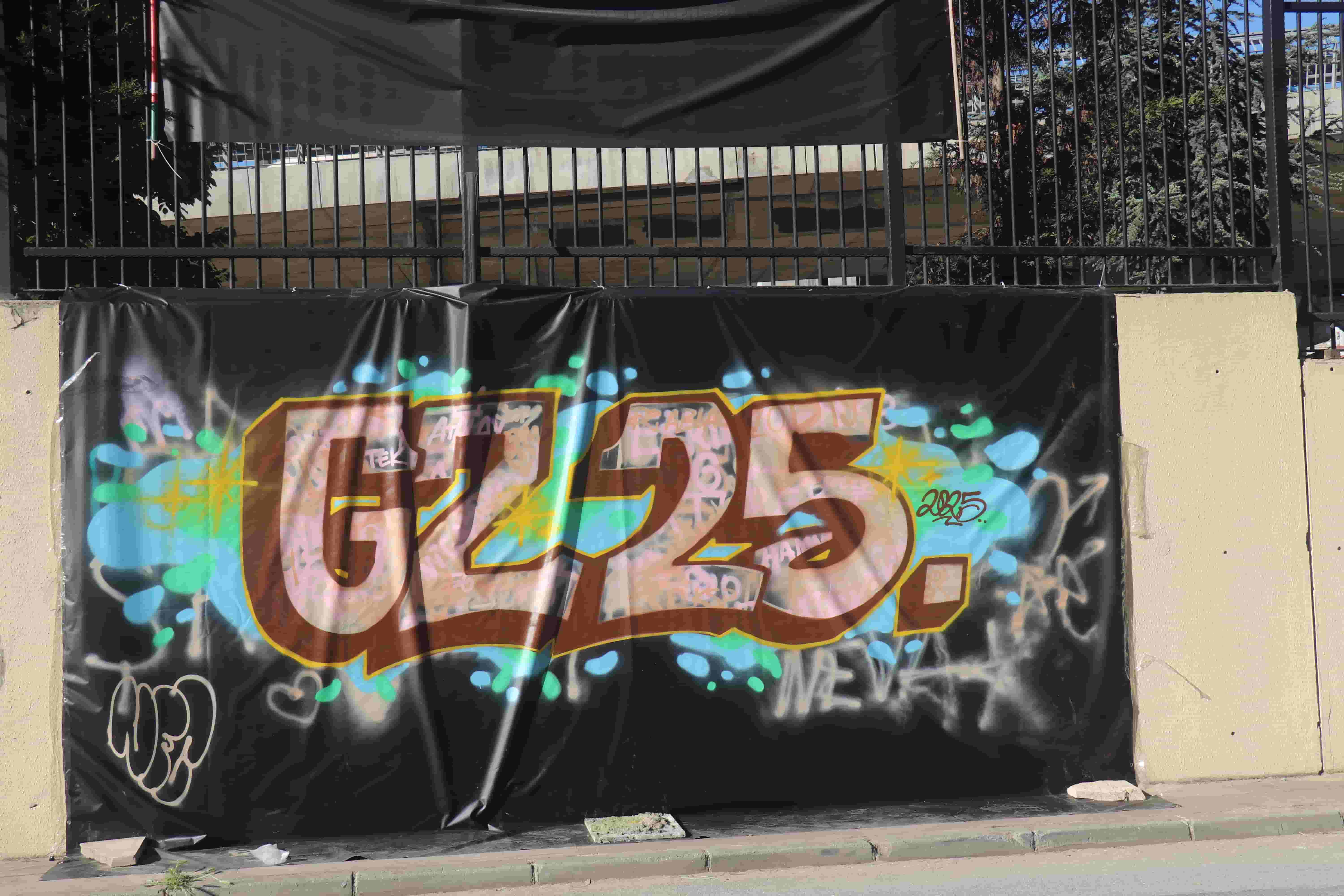 GZ'25 grafitisi